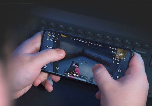 Mobile Social Networking Games